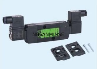NAMUR Tipo de local válvula de solenoide pneumática de bobina dupla 0.2 - 1.0Mpa Pressão IP65 impermeável